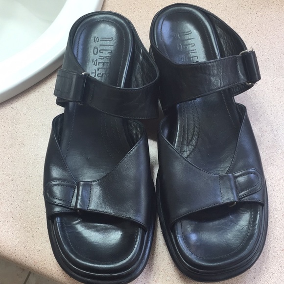 nickels sandals